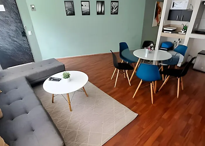 Edificio Villalongin No. 183 Apartamento *