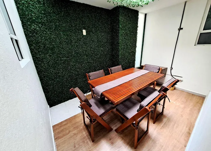 Edificio Villalongin No. 183 Apartamento *